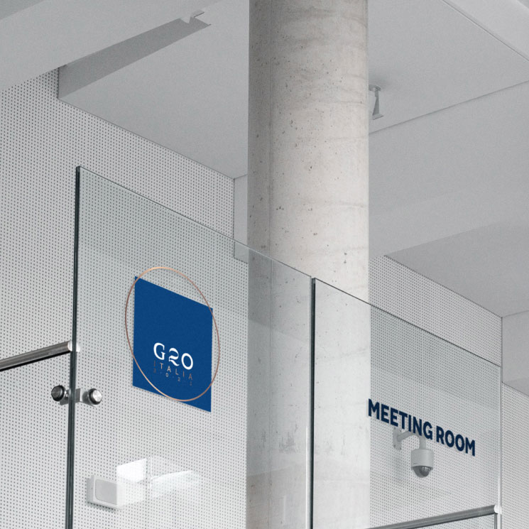 applicazione del logo G20 su vetrata
