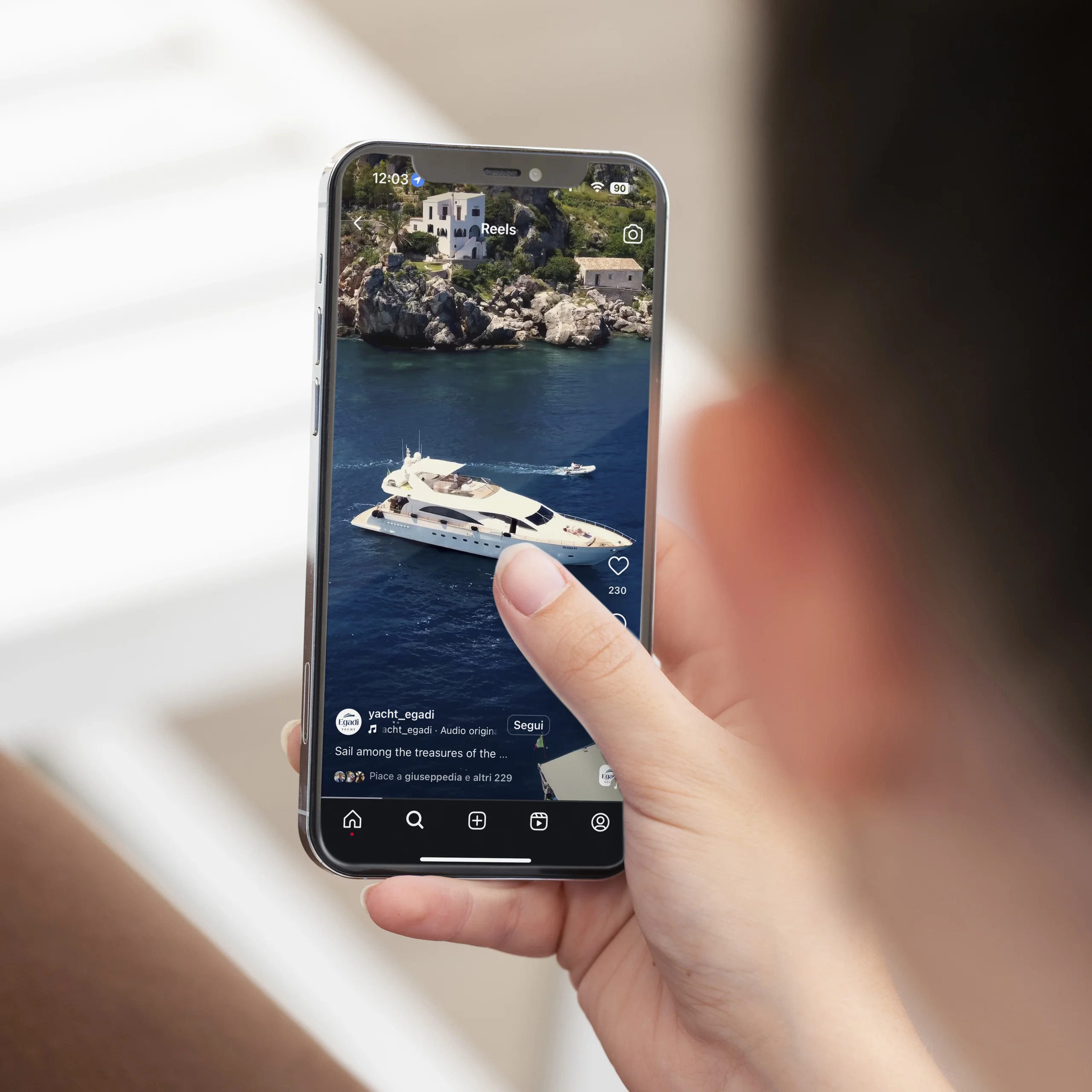 visualizzazione da mobile video campagna social Egadi Yacht
