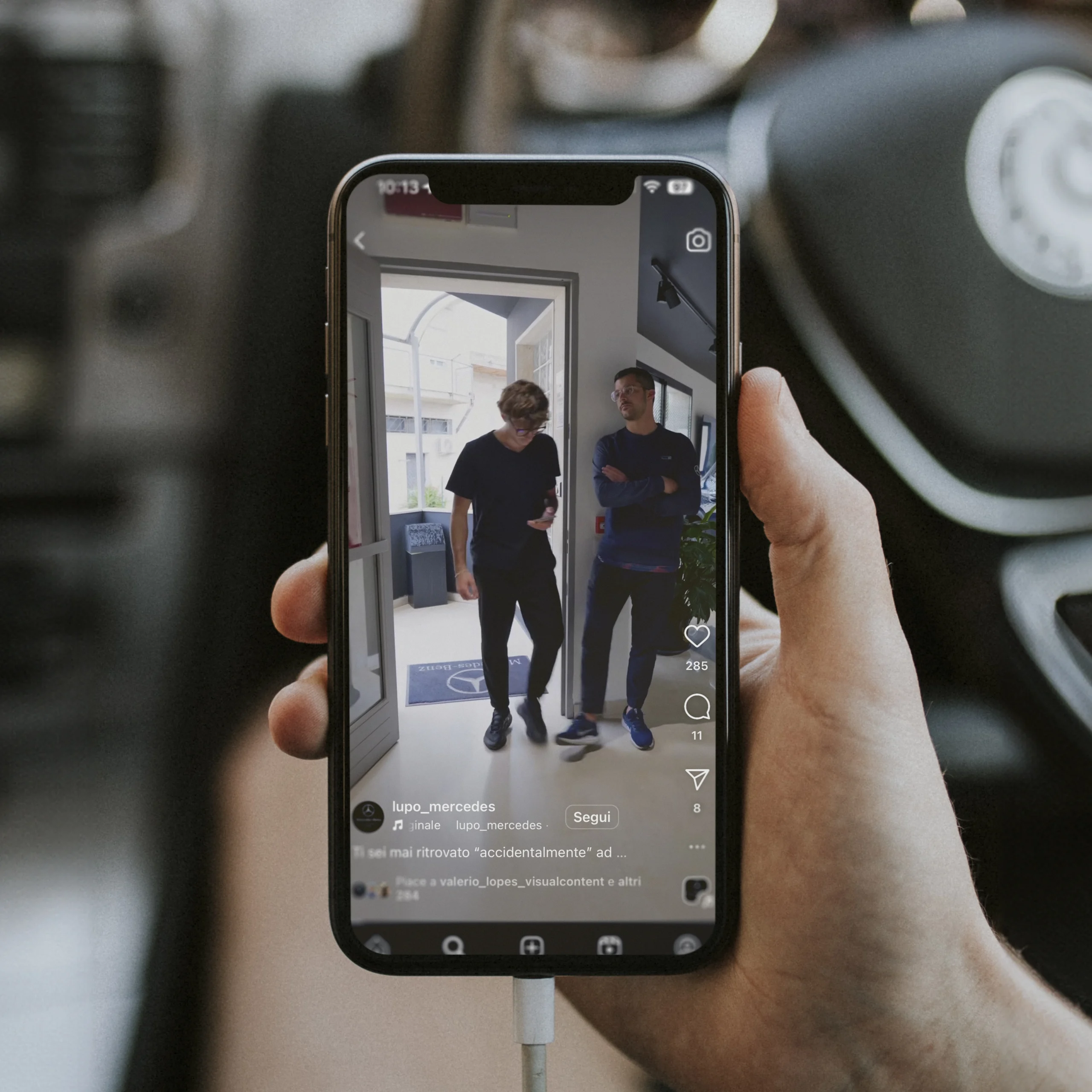 visualizzazione da smartphone video adv Lupo Mercedes